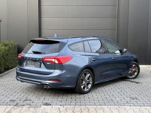 Ford Focus  Turnier 1.0 EcoBoost ST-LINE