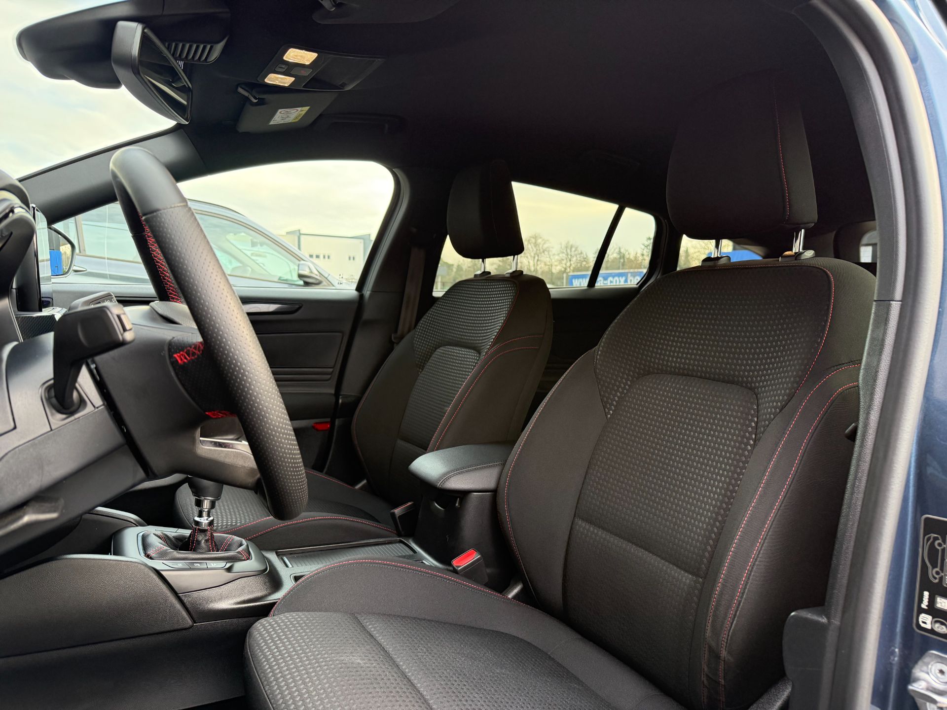 Ford Focus  Turnier 1.0 EcoBoost ST-LINE