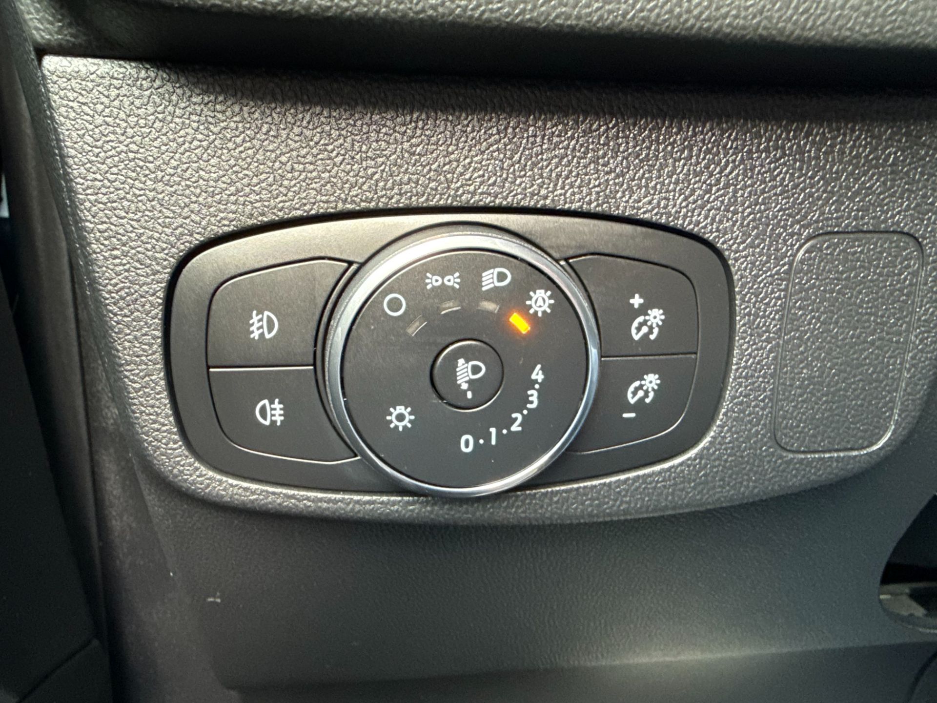 Ford Focus  Turnier 1.0 EcoBoost ST-LINE