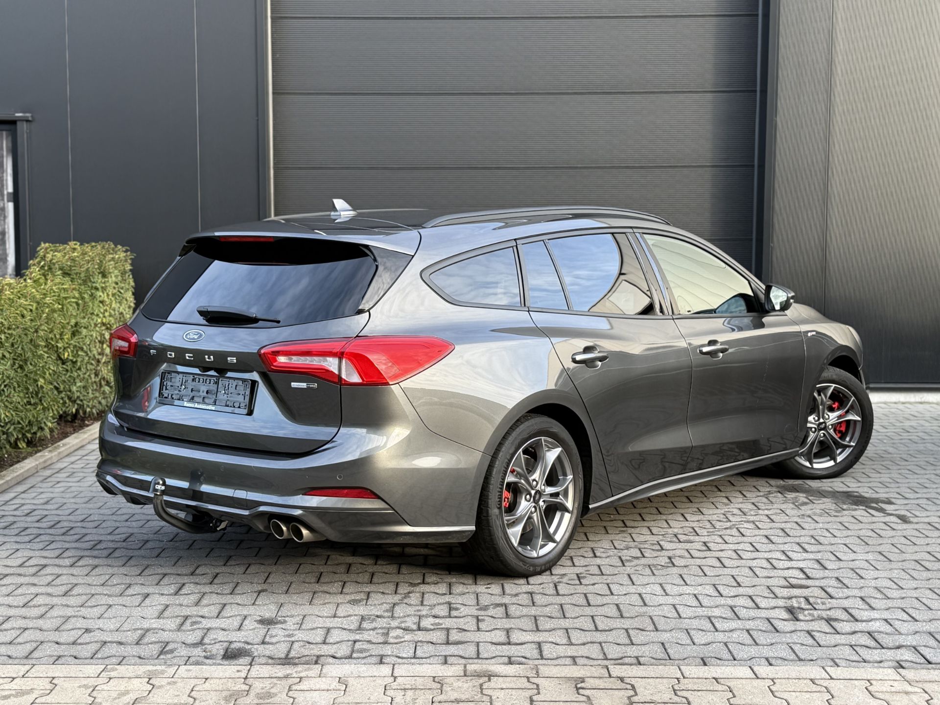 Ford Focus  Turnier 1.0 EcoBoost ST-LINE