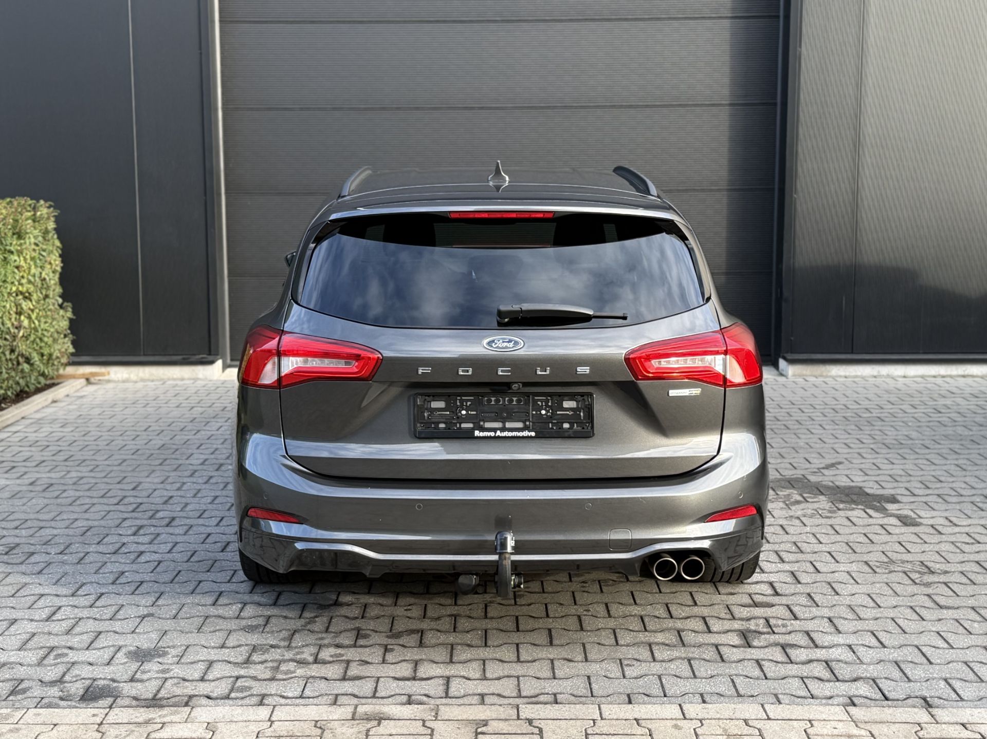 Ford Focus  Turnier 1.0 EcoBoost ST-LINE