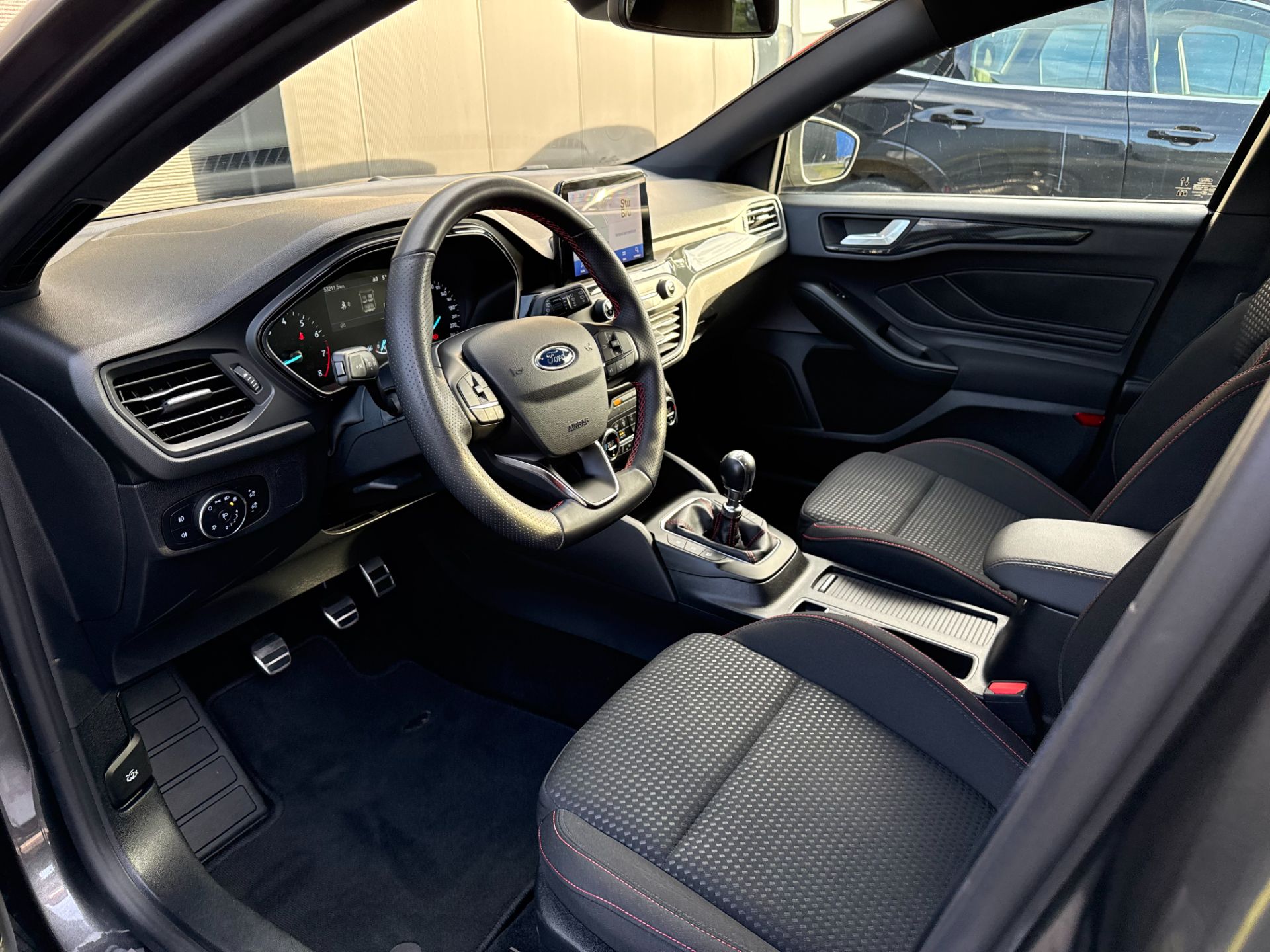 Ford Focus  Turnier 1.0 EcoBoost ST-LINE