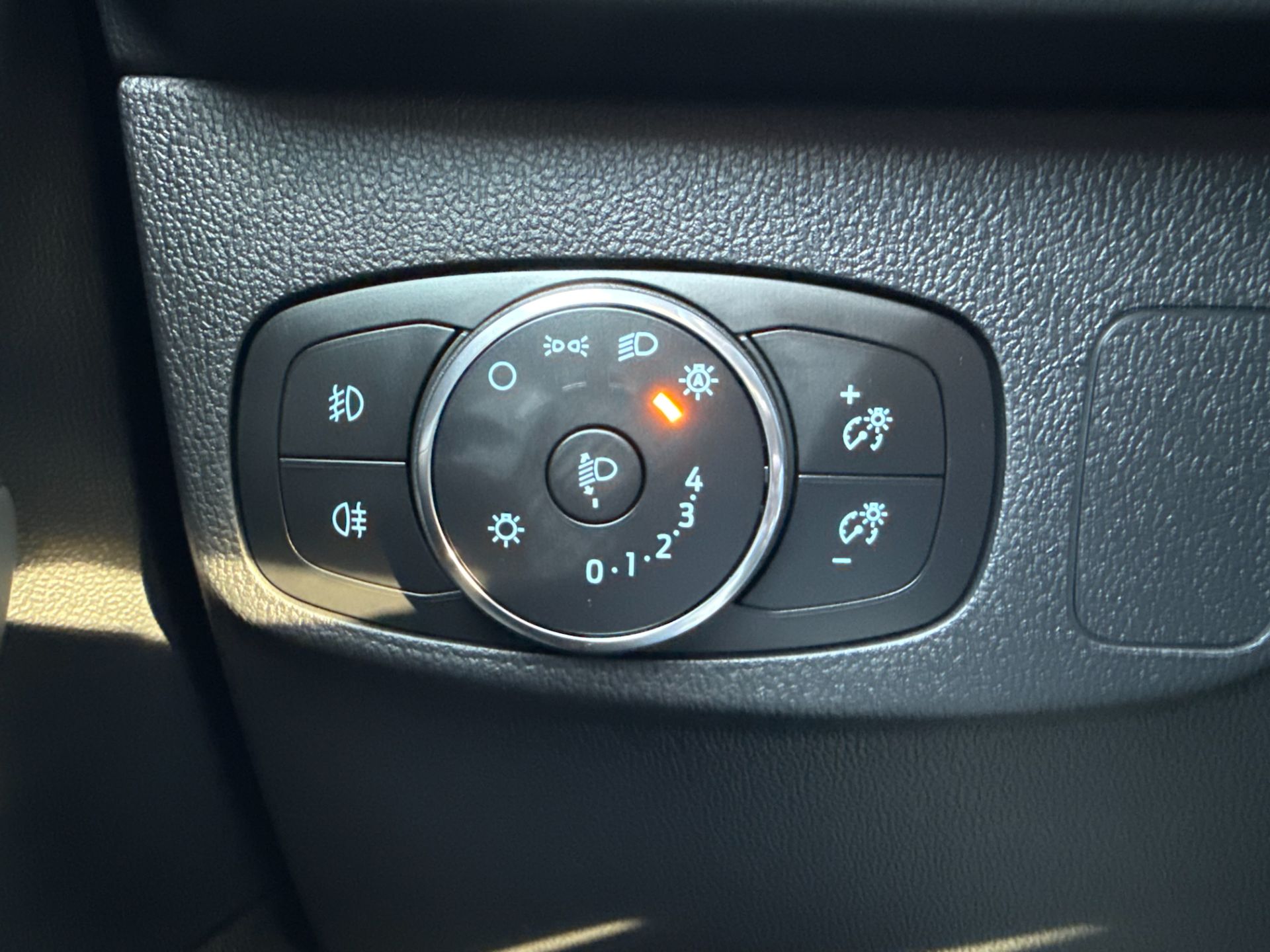 Ford Focus  Turnier 1.0 EcoBoost ST-LINE